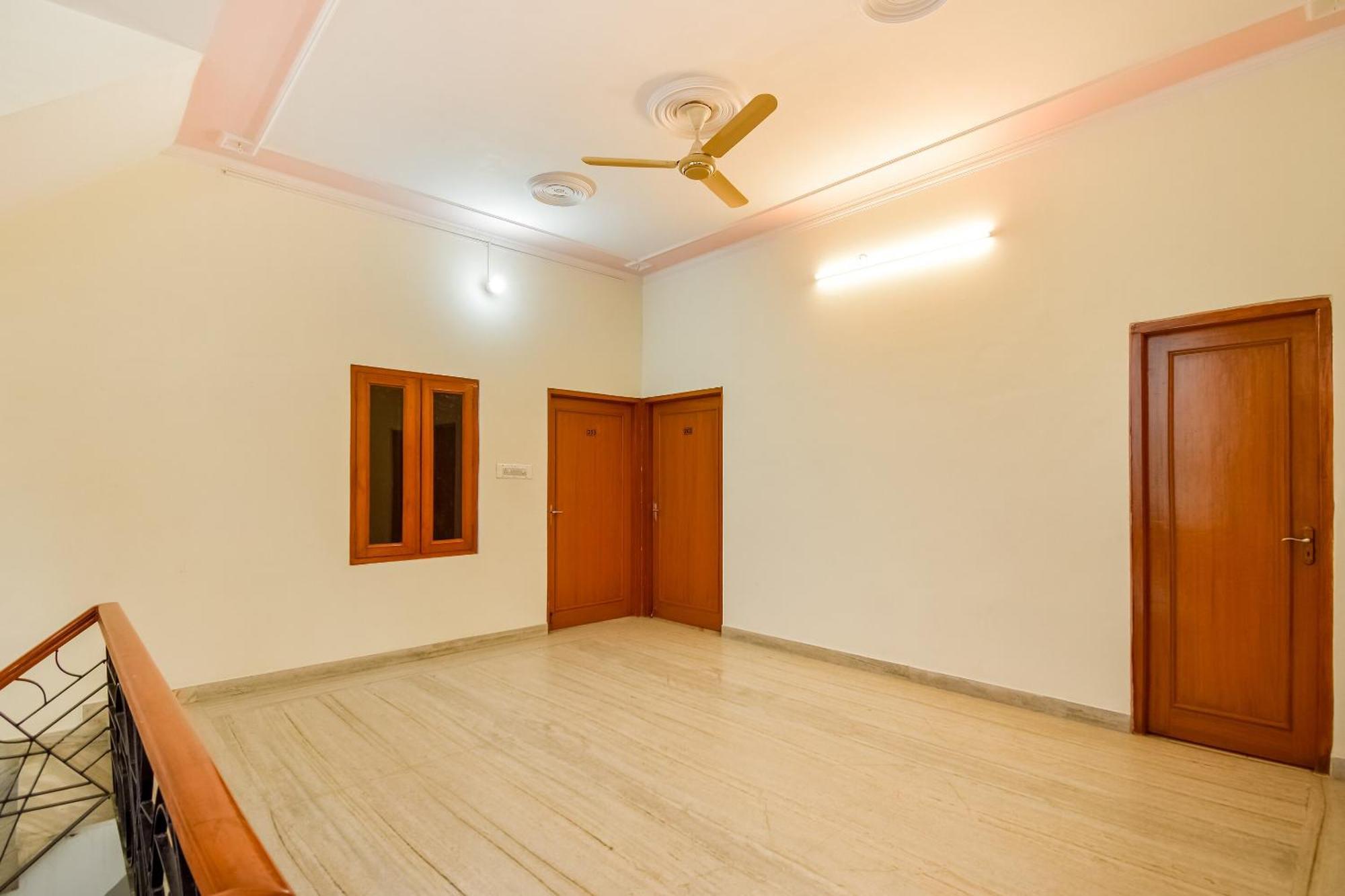 Hotel O Kusum Lodge Pandu Экстерьер фото